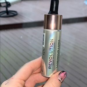 Revolution highlighter (Luna)